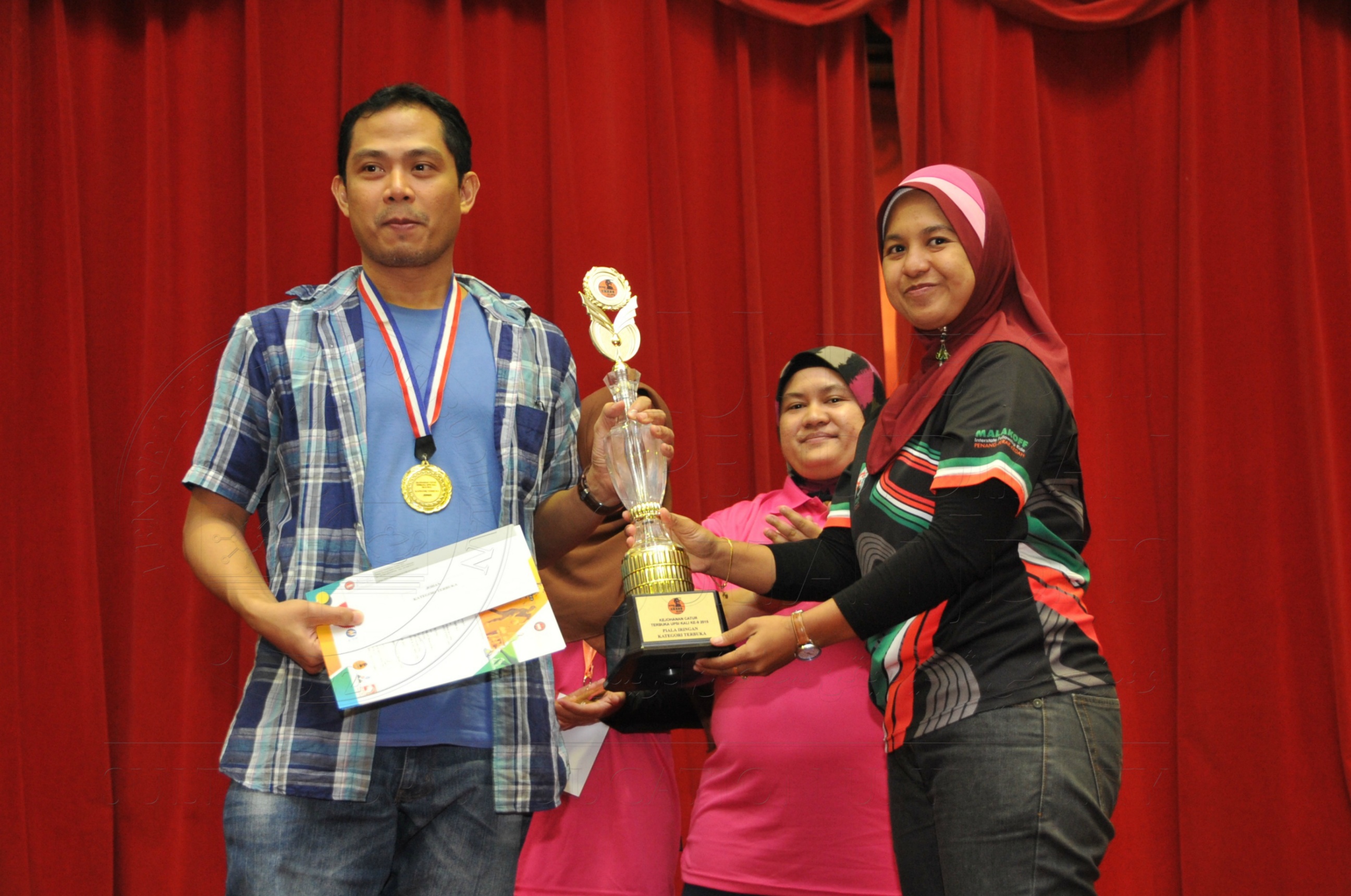 PRO15 158 CATUR HAS 9469